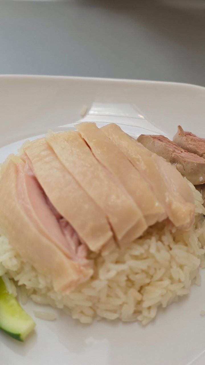 ข้าวมันไก่หลังมอ
