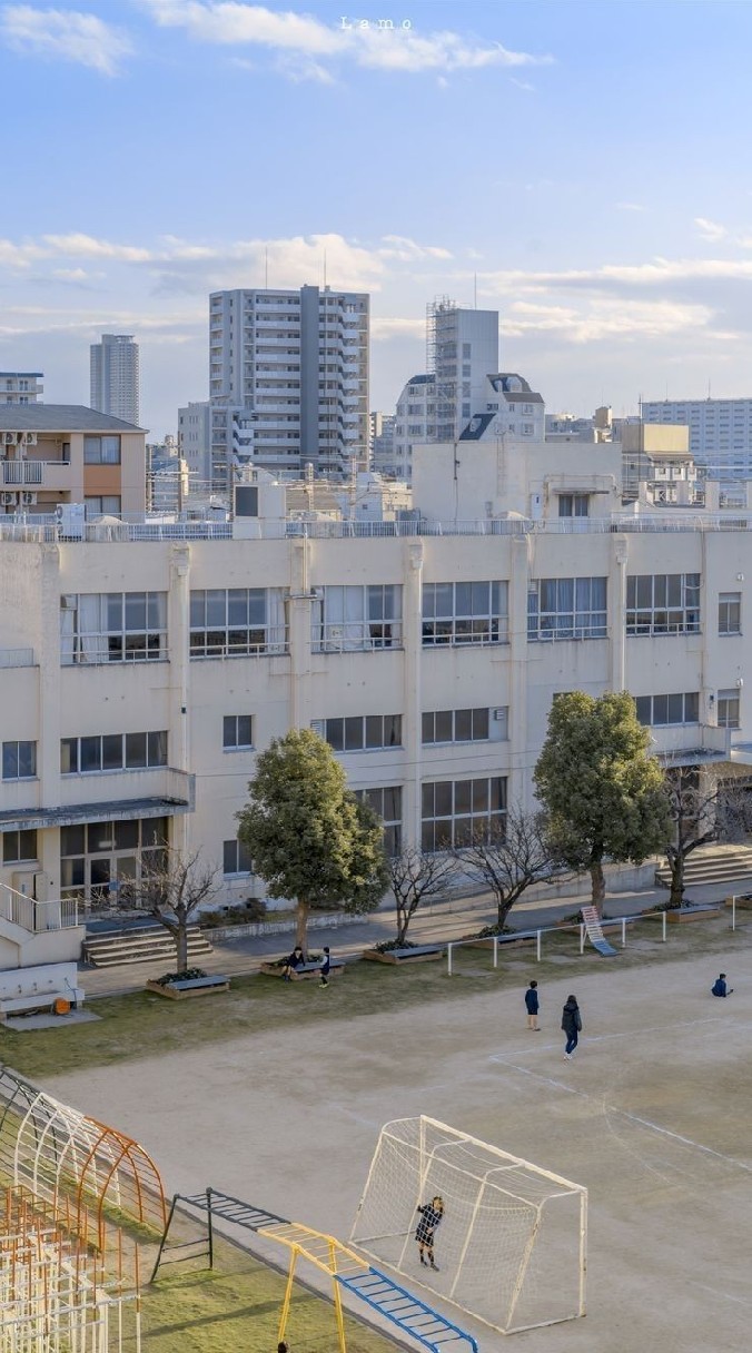 โรงเรียนโมจิ.
