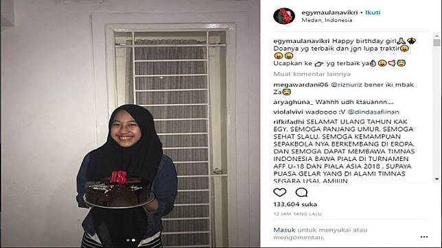 Sabung Ayam Online Egy Maulana Vikri Beri Hadiah Spesial untuk Putri Umi Pipik yang Ulang  Sabung Ayam Online Egy Maulana Vikri Beri Hadiah Spesial untuk Putri Umi Pipik yang Ulang Tahun