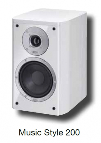 功率:80/140 watts 阻抗:4-8 ohms 頻率響應:34-40000 Hz 分頻點:3250 Hz 靈敏度:89 dB 尺寸:寬195x高300x深277mm