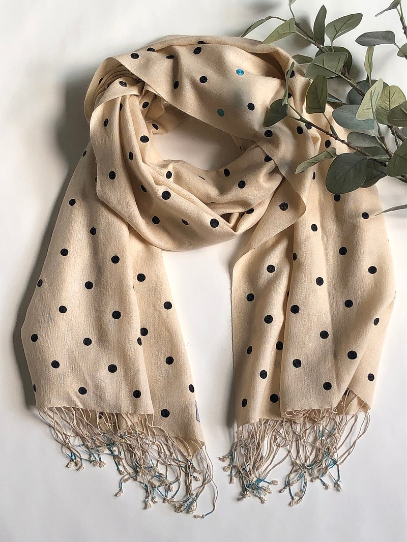 手工編織手工刺繡羊絨真絲披肩