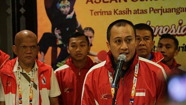 Chef de Mission (CdM) Indonesia untuk ASG 2019, Yayan Rubaeni, mengumumkan Indoensia menjadi juara umum ASEAN Schools Games 2019 (Foto Dok ASG 2019)