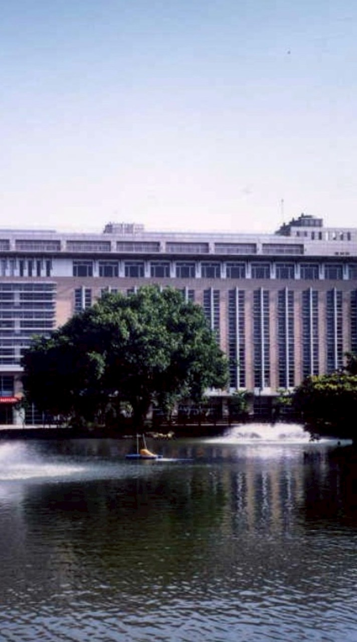 中興- let's go to library