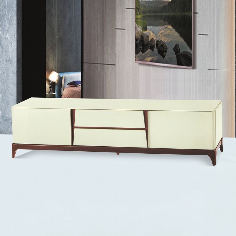 【RA738-1】 815電視櫃 寬180×深40×高45公分 $10,340 【商品規格】＊玻璃面【是否需要組裝】＊需簡易組裝◎品築家具精心為您的起居環境營造溫馨、和諧的氣氛，讓忙碌了一整天的您回到