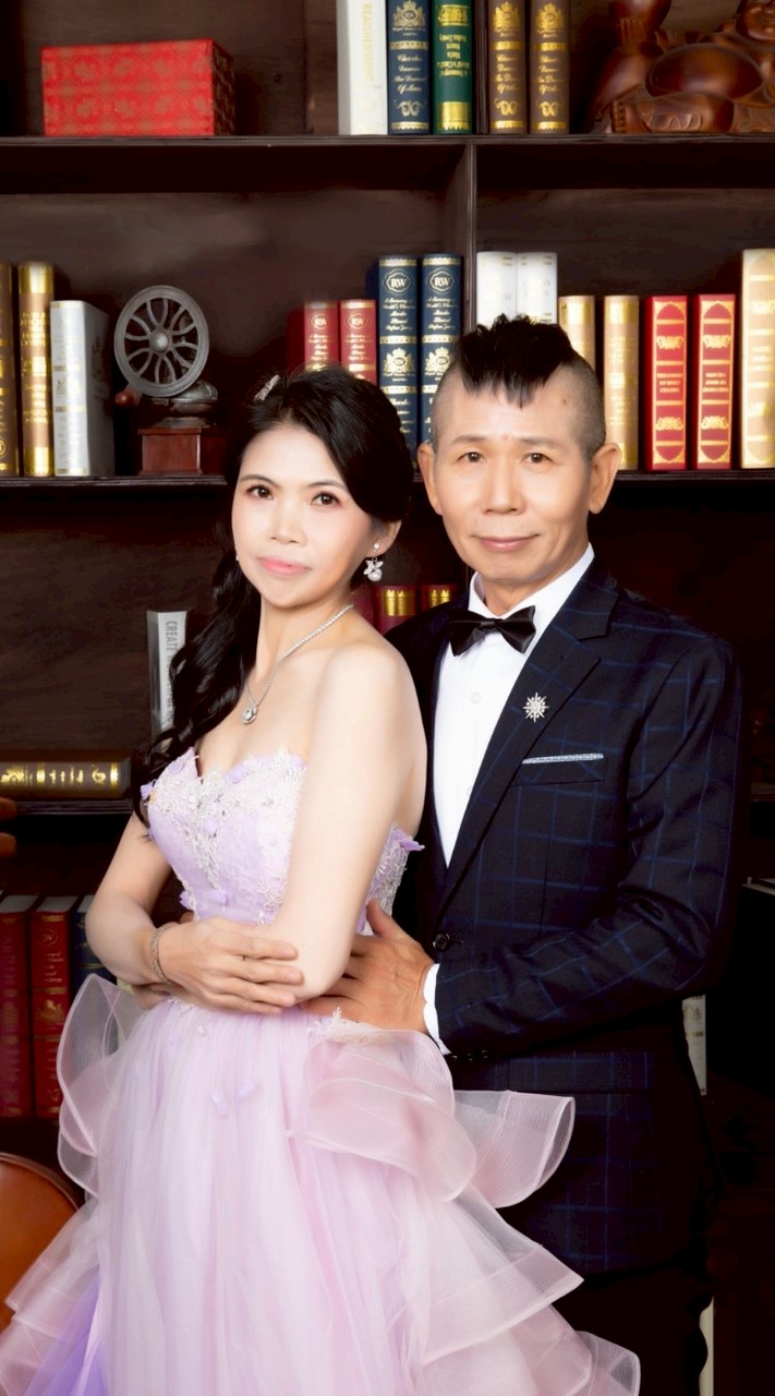 白娘子，小金