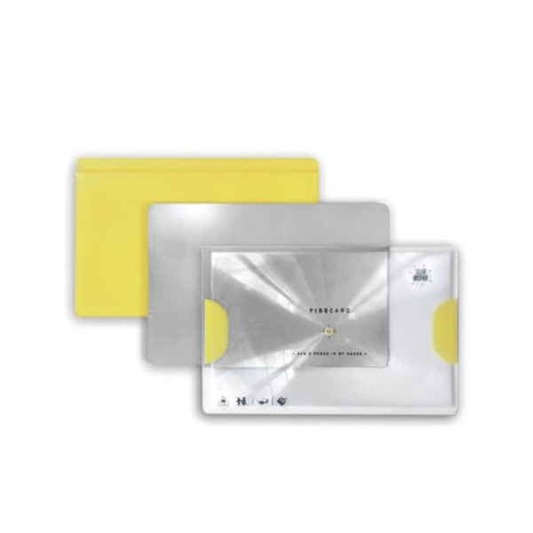 ***ADVENTURE KIT 太陽能起火板***說明太陽能起火板：一個用太陽能點火、信號鏡、格外堅固。太陽能起火板、簡潔有力的點火器。光線通過一點聚焦、形成一個精確的焦點、瞬間點火。非常適合點燃營