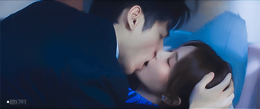 《半是蜜糖半是傷》羅雲熙&白鹿吻戲