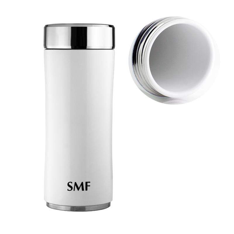 市場上有英國、丹麥等國的精緻骨瓷餐具品牌，價格不菲，足見其在瓷界的地位。 SMF骨瓷的來源 運用骨瓷的製造技術，採用優質高嶺土混入牛骨粉，以精湛的工藝水準，經過素燒窯燒等繁複工序而成。 產品通過國家級