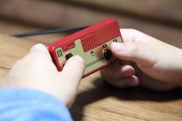 メトロイド 海外版 NES ファミコン 任天堂 状態良好（ファミコン年表 