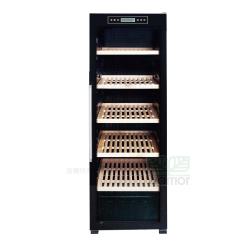 ◎高品質專業酒櫃，商用家用儲酒均宜。|◎雙風扇設計，保持櫃內溫度穩定。|◎取代地窖儲酒方式，適時適地恒溫儲酒。商品名稱:Warrior樺利226瓶恆溫儲酒冰櫃(EW-471G)品牌:Warrior樺利