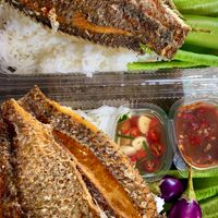 ข้าวคลุกน้ำพริก