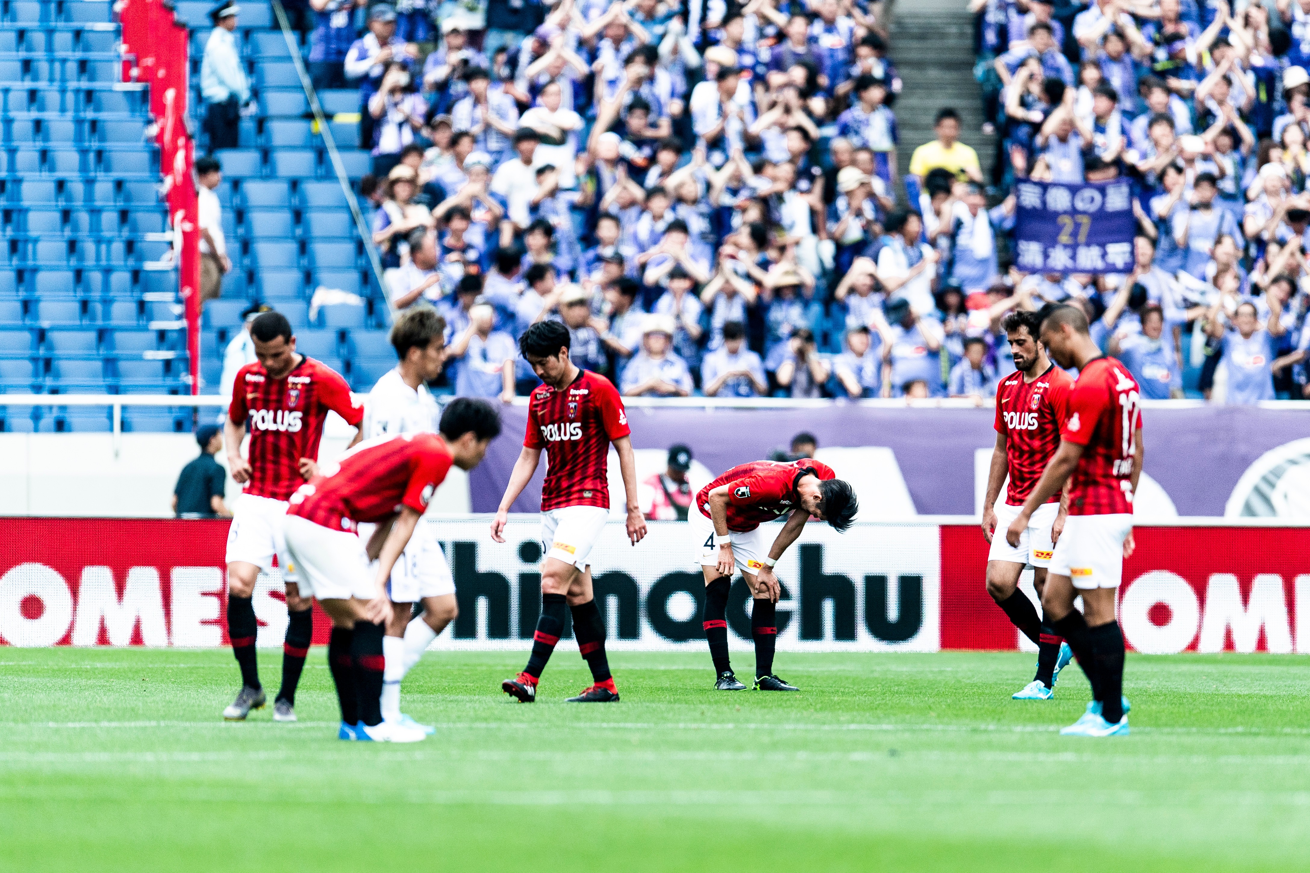 サッカー チケット １０ １８ 浦和レッズ 上海上港戦 ｓａバックロアー中央 連番ペア Www Audassanitation Com