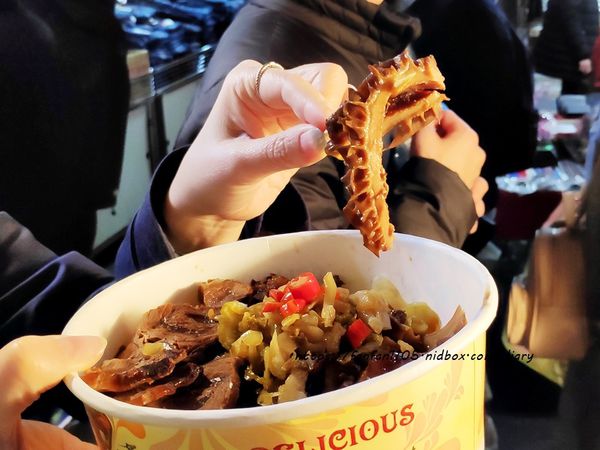 【饒河街美食】撒豆牛滷味 #秘製東坡汁 #牛腱 #牛肚 #牛筋 #限量滷大腸 #饒河創始店 #饒河街必吃 (11).jpg