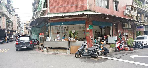 【台北美食】無名豆漿店-隱藏在巷弄裡沒有店名沒有招牌的手工蛋餅店