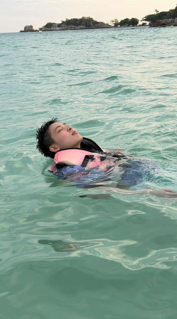 ตอติ่ง  gmm dmd  t-pop k-pop