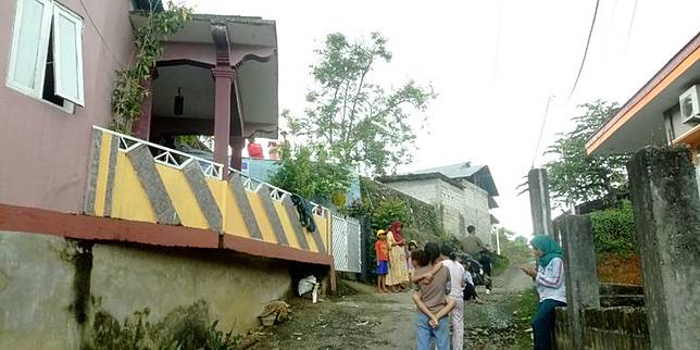Empat Gempa Beruntun Guncang Ambon Sabtu Pagi Warga Panik Berhamburan