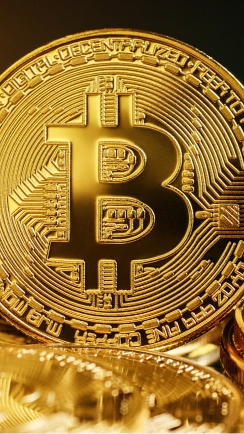 加密貨幣2021賺他100枚BTC🐂