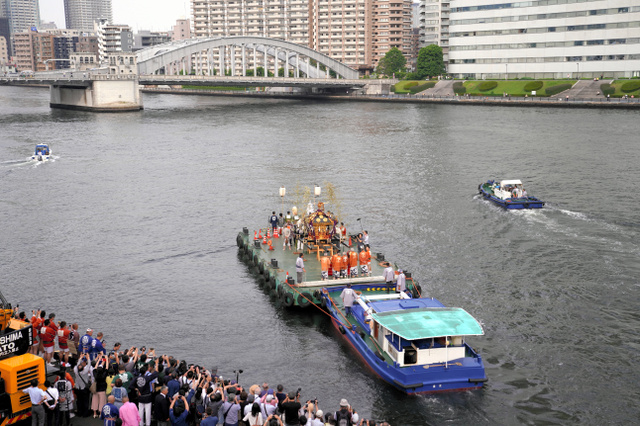 築地獅子祭 船渡御