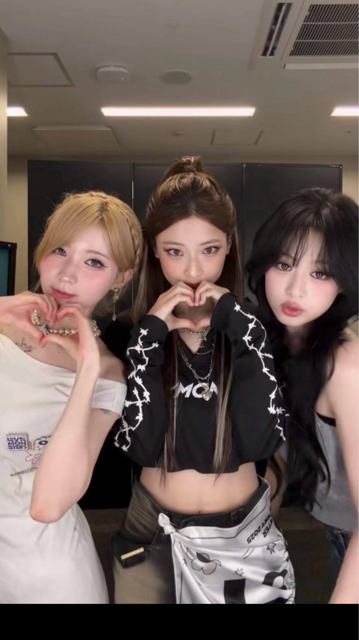 BABYMONSTER 𝑴𝑶𝑵𝑺𝑻𝑰𝑬𝒁 小窩୨୧・₊˚・୨୧