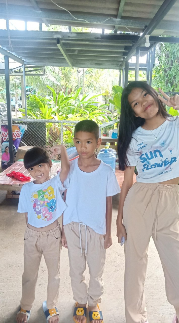 ลูกแม่แดงส์