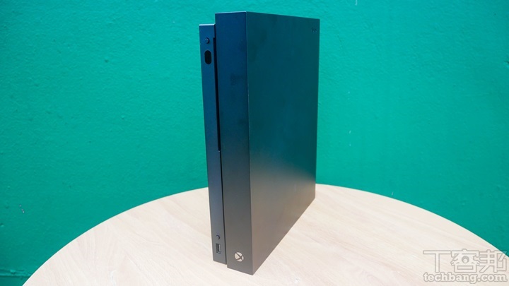 Xbox One X 評測：高階硬體讀取快速、4K HDR 遊戲畫面爽度十足