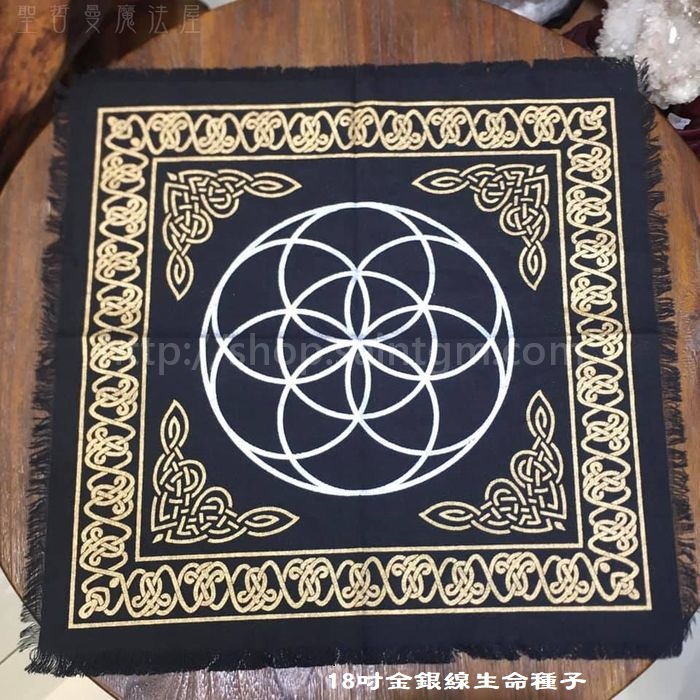 尺寸約45x45cm ～這次這款比較厚，不透喔～