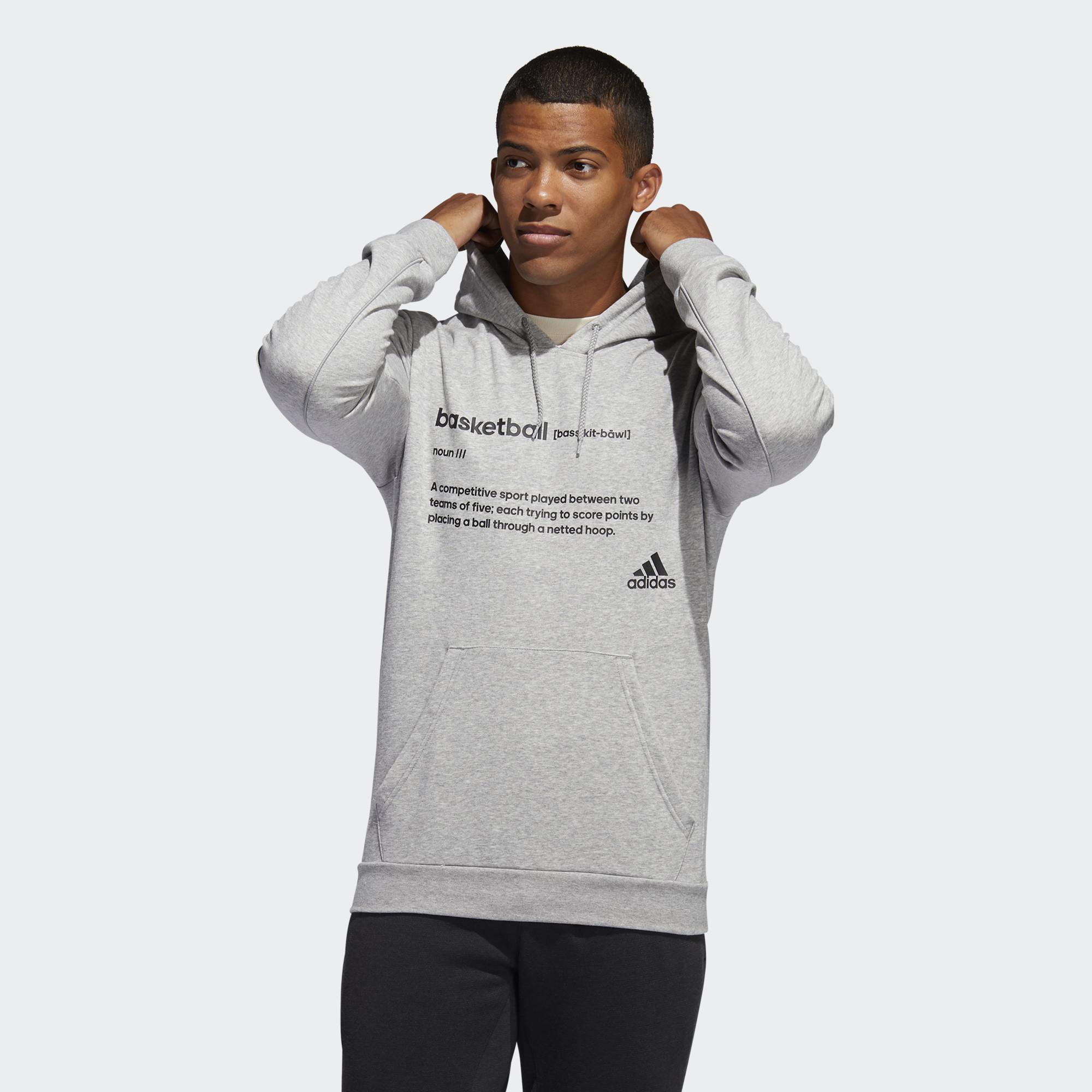 向籃球文化致敬的圖案上衣