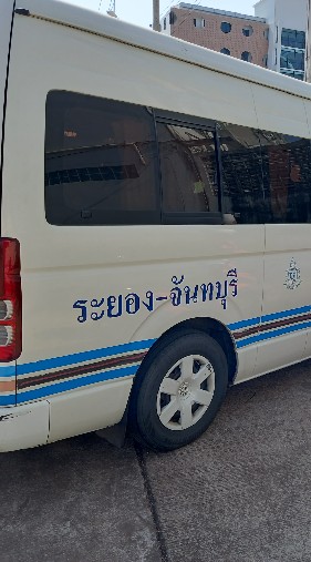 (BH) สถานีขนส่งรถตู้จันทบุรี-ระยอง รถร่วม(บขส).