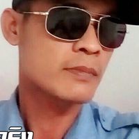 หนุ่ม กรุงศรี