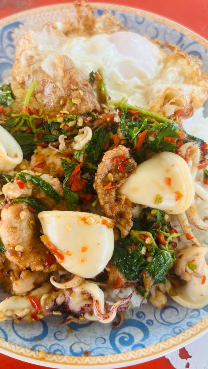 โจ้ ก๋วยเตี๋ยวกับข้าว