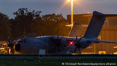 以哈沖突: 中國建議民眾「搭乘商業航班」返國| 德國之聲| LINE TODAY