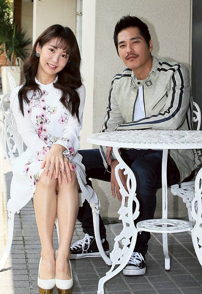 藍正龍（右）首次執導電影找郭書瑤擔任女主角。記者潘俊宏／攝影