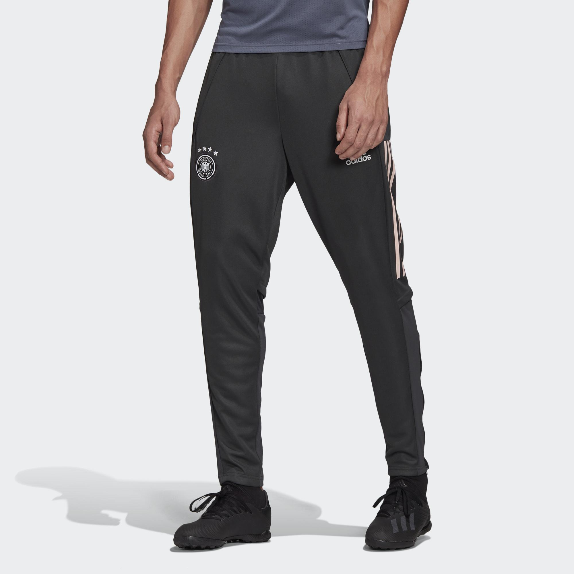 體現德國隊精神的足球長褲