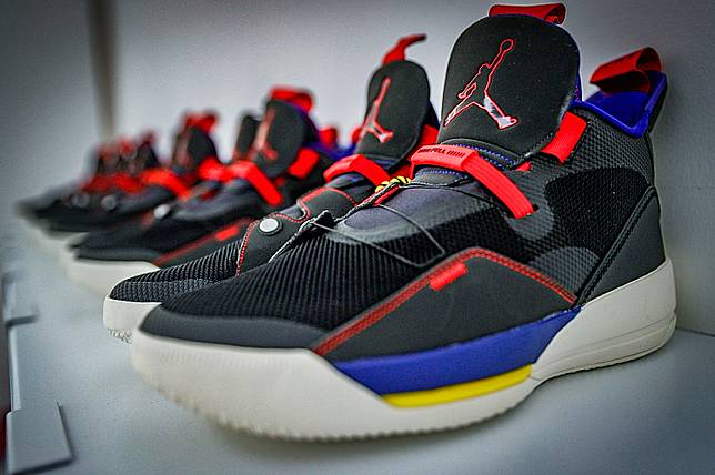 air jordan xxxiii tech pack