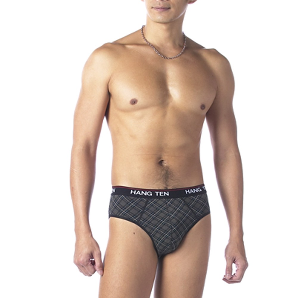 ◆型男特選 ◆精梳棉與彈力纖維特殊工藝的組合 ◆外觀時尚款型簡單，清雅 ⊙材質: 95% 棉，5%彈性纖維 ⊙顏色: 顏色隨機出貨 ⊙尺寸: XL， L，M ⊙洗燙方式： 1.水溫不超過40度 2.請