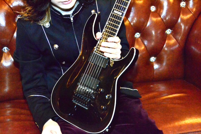 プロミュージシャンのスペシャル楽器が見たい】Unlucky Morpheus 仁耶