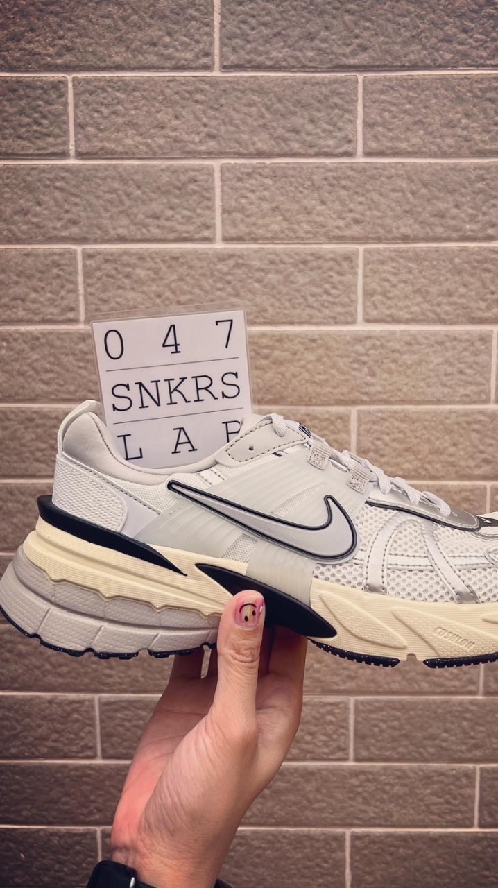 047 SNKRS LAB💯