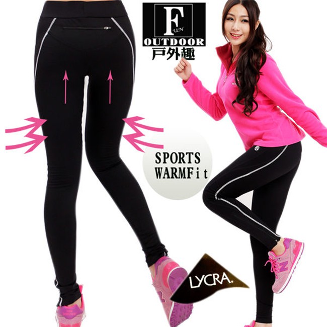 160cm/50kgs, 穿著S(28腰), 合身舒適 ****** 特殊壓縮布料, 穿著不要選擇過於寬鬆, 失去原有壓縮身型效果*** 材質：90% POLYESTER + 10% Spandex彈