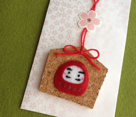 100均材料で簡単手作り 絵馬風ストラップ