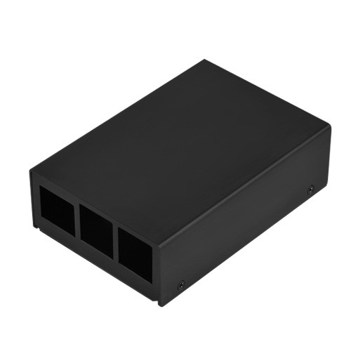 SilverStone 銀欣 PI01樹莓派鋁合金金屬外殼【商品特色】1、可壁掛式安裝2、內付兩個導熱柱與散熱貼片3、鋁合金金屬外殼增加散熱能力4、與樹梅派3B+/3B/2B/1B+等版本相容品名：S