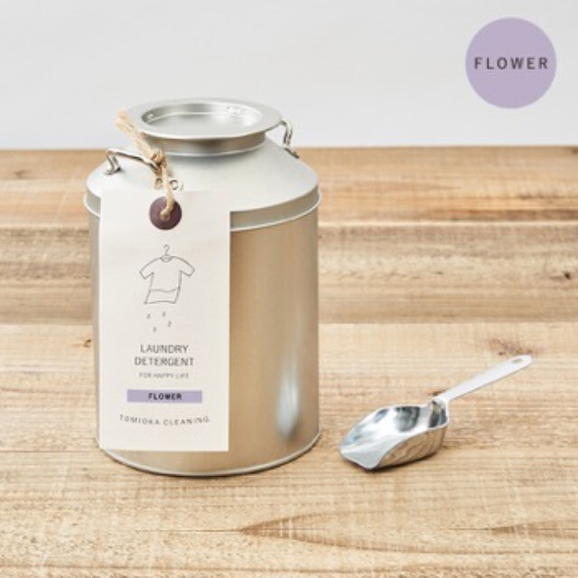 北海道最受歡迎的洗衣雜貨品牌 無磷無螢光劑無人工香料不致敏好安心 不需要柔軟精少泡沫易清洗無殘留 含界面活性劑0.5%以下三重酵素環保配方 越洗越白高性價比免用柔軟劑友善環境 來自北海道70年專業洗衣