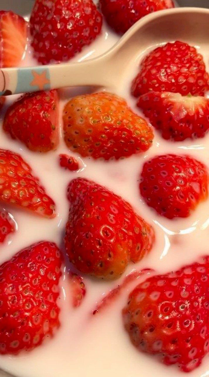 ชาวสตอเบอร์รี่ตัวจิ๋ว🍓