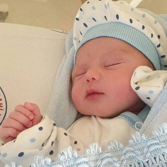 寶寶出生應該幾克算正常 不到3000克是不是營養不良 正確標準值 算法看這邊吧 親子集合 Line Today