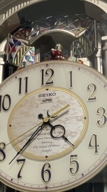 変わった時計好きの方（からくり時計、鳩時計など）集まれ！