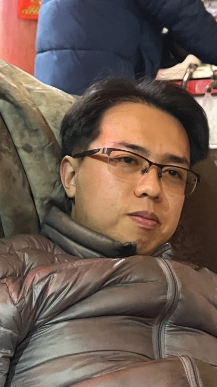 進來的都是傻逼