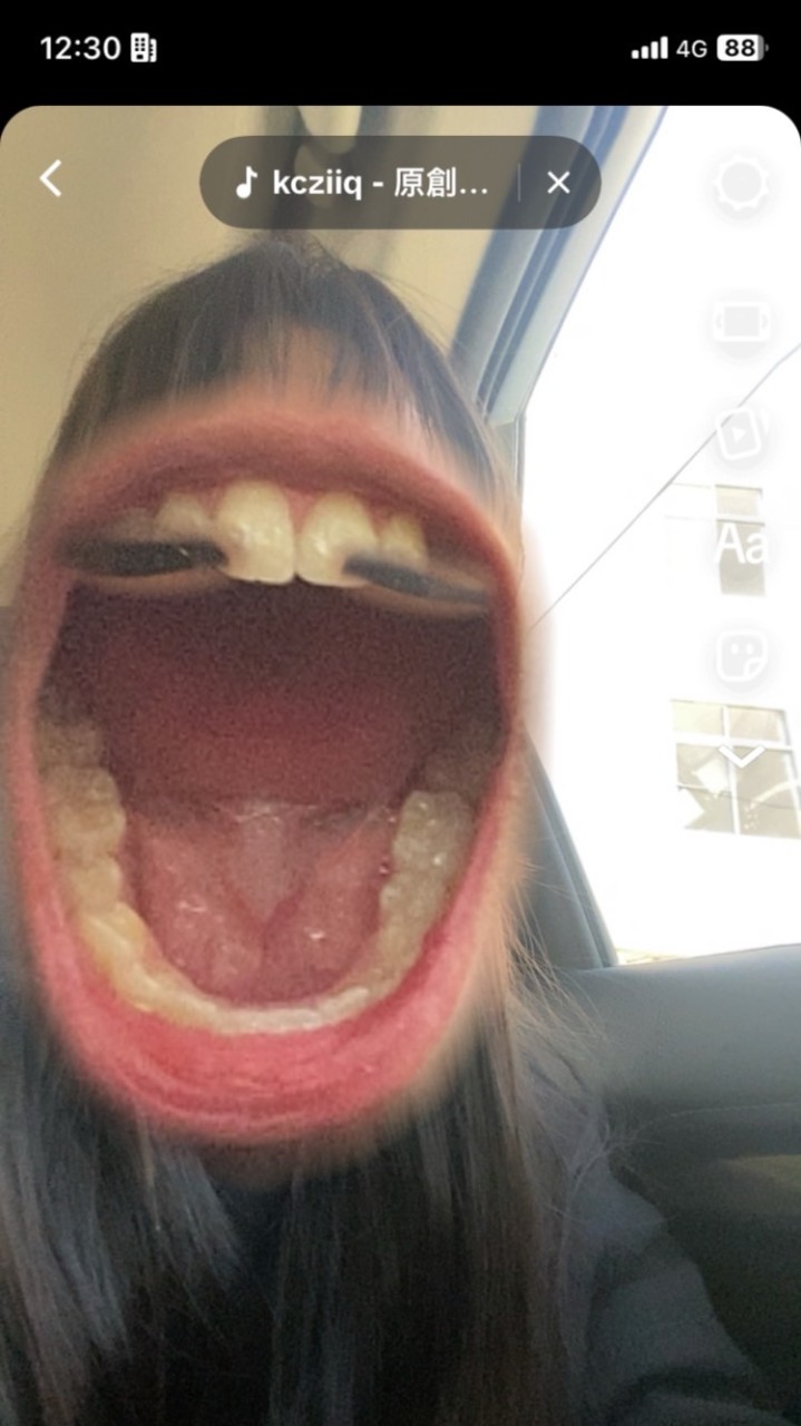 帥哥美女都給我過來