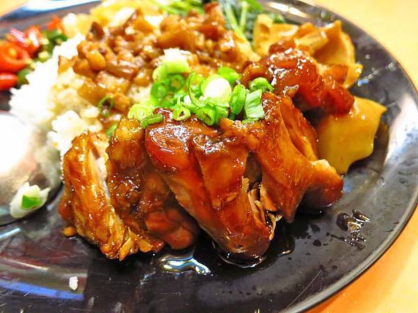 【三重美食】光興腿庫-巷弄裡的老滷汁美味 【三重美食】光興腿庫-巷弄裡的老滷汁美味