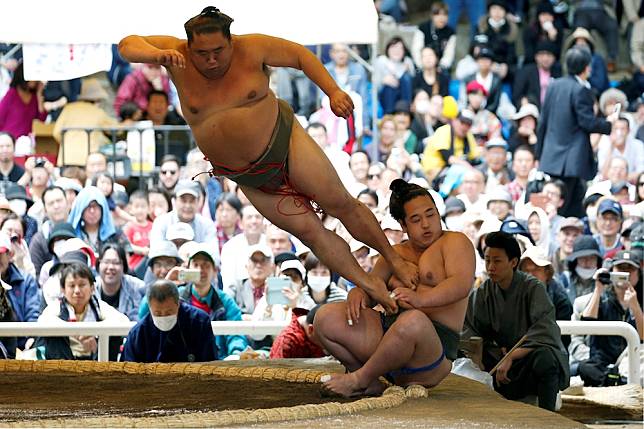 千年國粹反助長性別歧視日本女性登土俵被拒引熱議 上報 Line Today