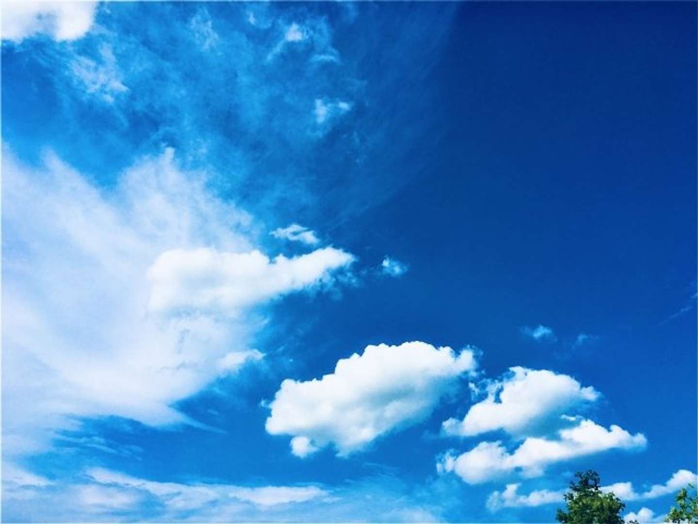 お出かけ時には要注意 雲一つない快晴よりも 紫外線 強くなる空模様 Jタウンネット