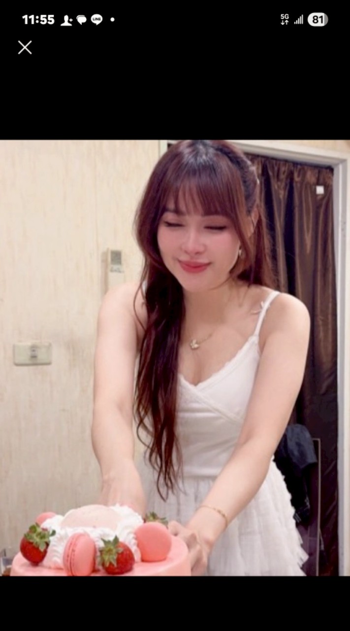 ✨姜炎良💕圖影分享 Ai 性感美女特區